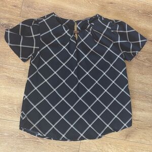 Annabelle Black and White Grid Short Sleeve Top